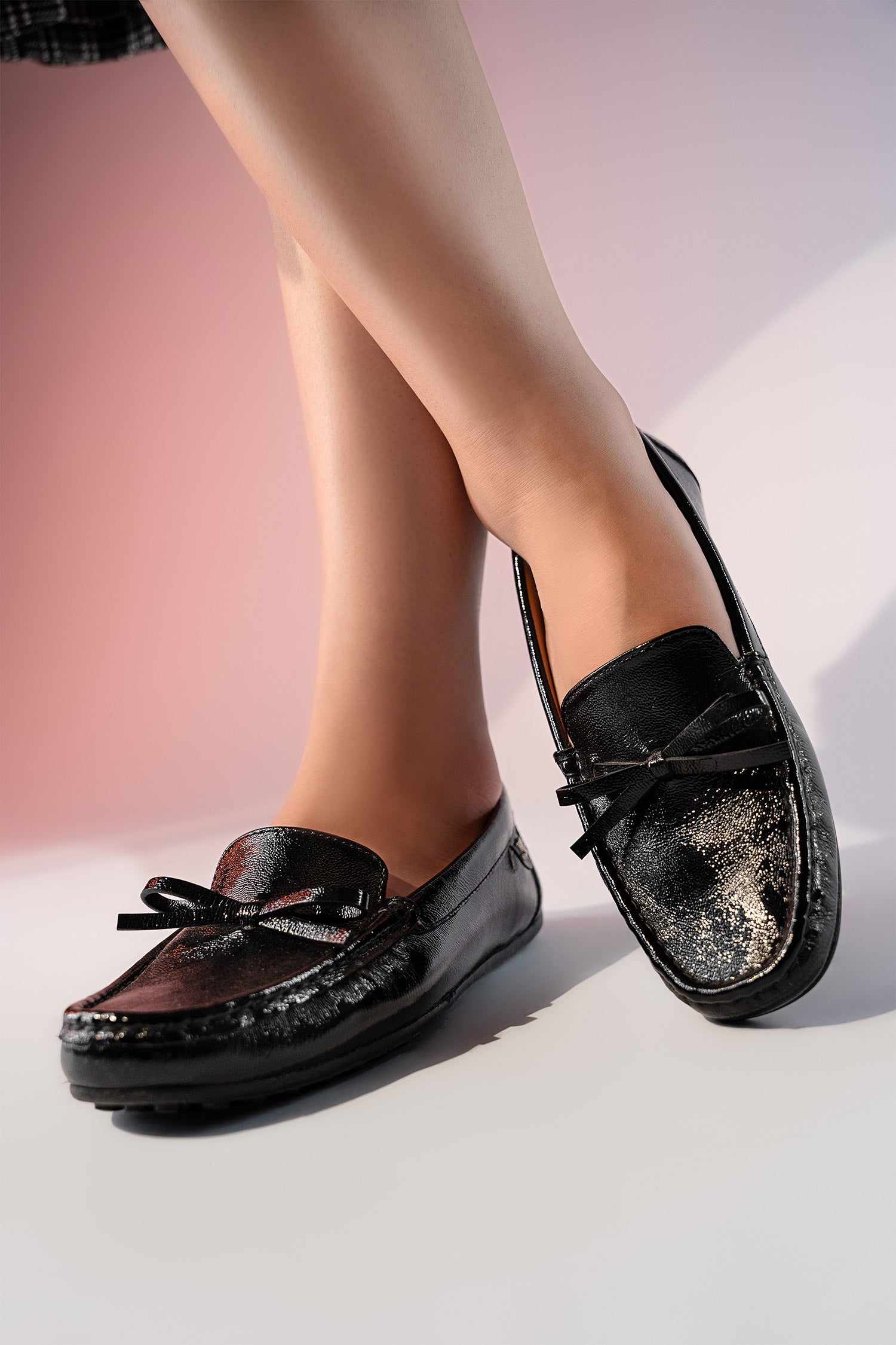Minnie Women Leather Moccasins In Black Grey JULKÉ