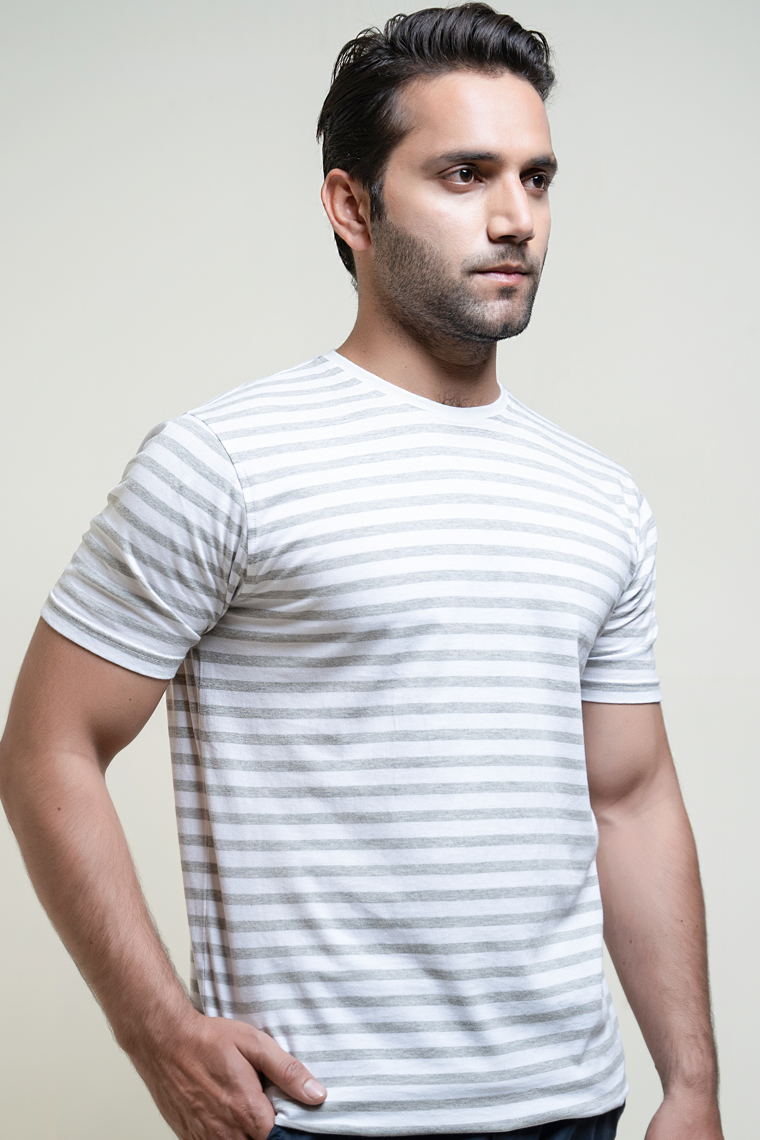 Mens t-shirt with grey and white stripes and crew neck by JULKE