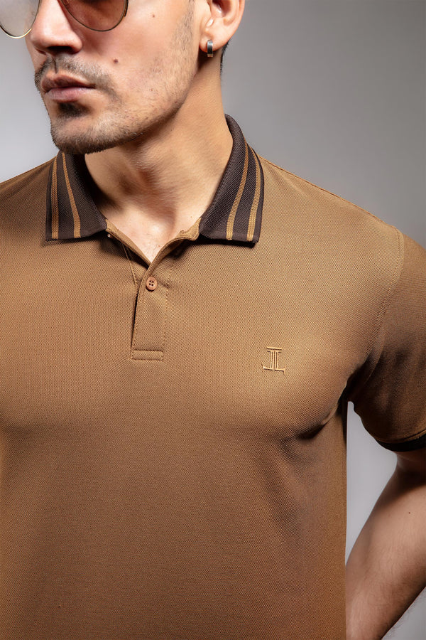 Mens summer polo shirt in brown colour with striped tipped collar and half sleeves by JULKE.