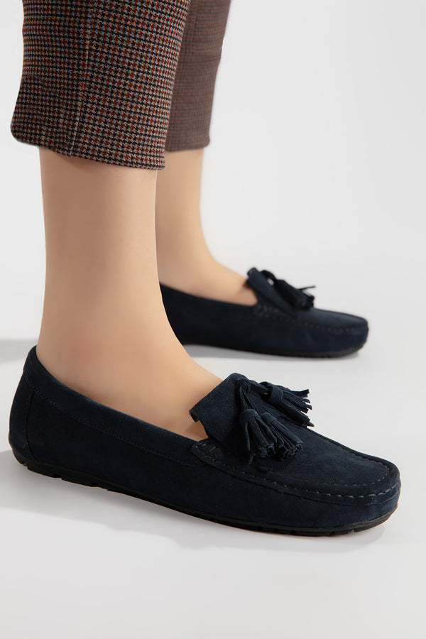 Women leather moccasins in navy blue colour with tassels by JULKE