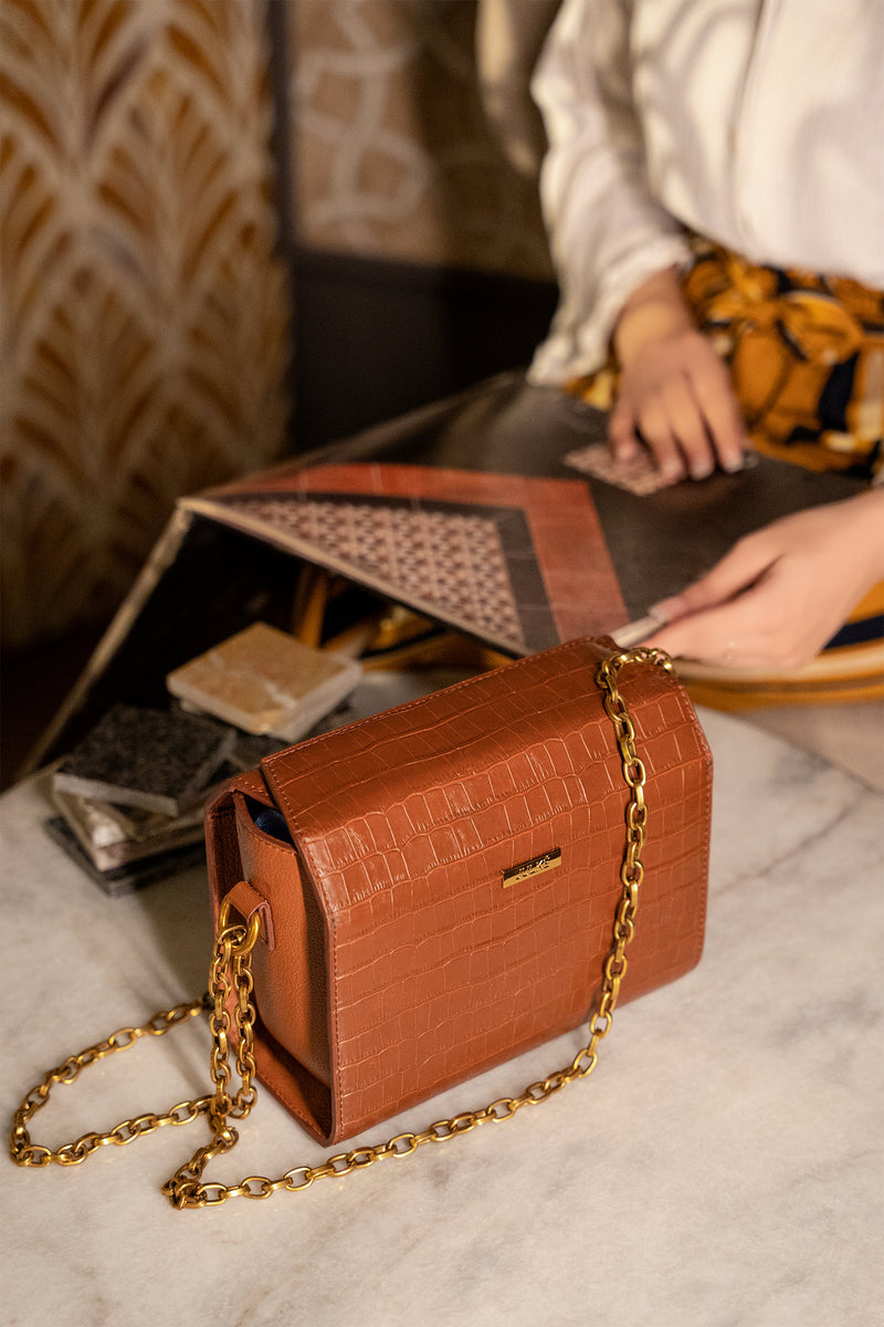 Gold chain deals side bag