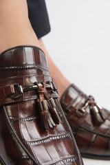 Mens original leather shoes in antique brown colour with tassels by JULKE