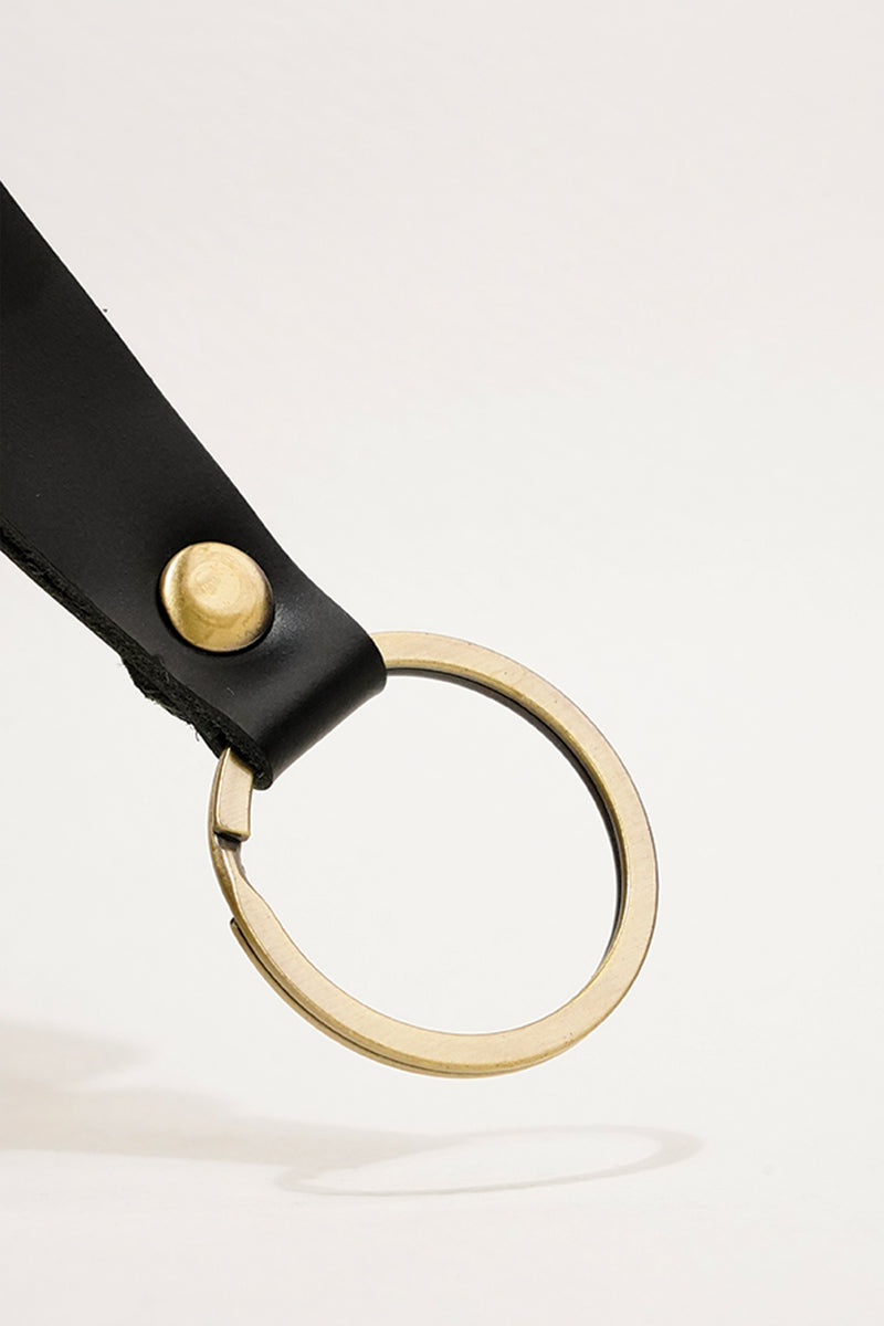 Leather key chain loop in black colour with metal ring by JULKE