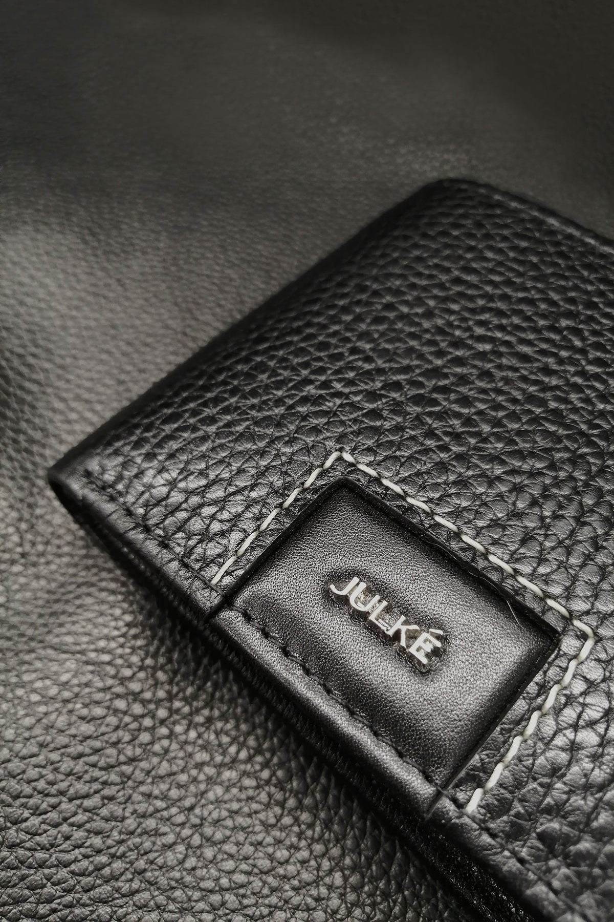 Wilkins - Mens Textured Leather Bifold Wallet In Black & Dark Brown | JULKÉ