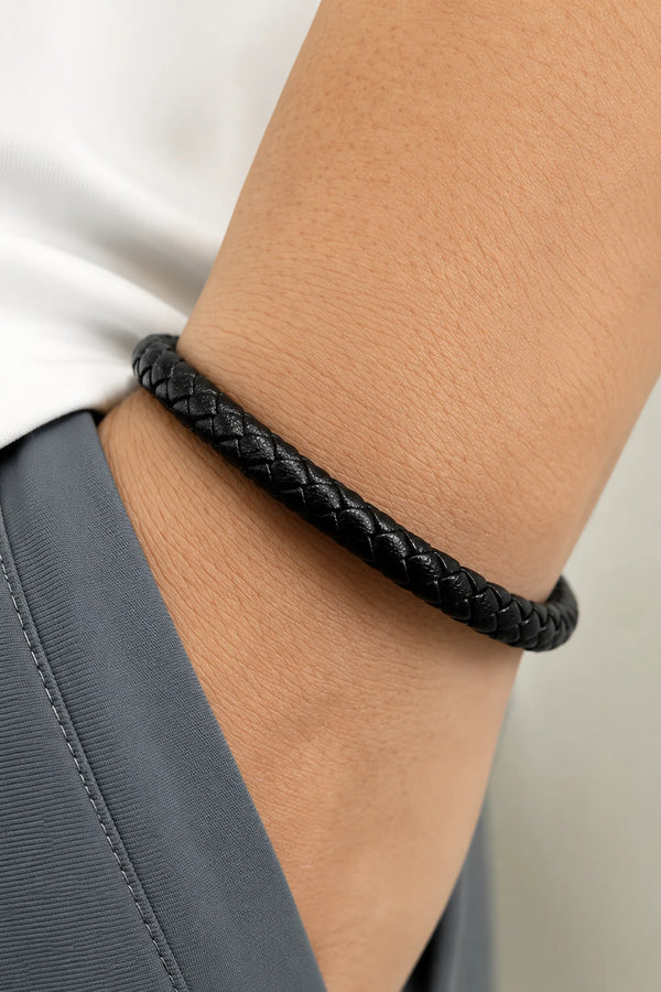 Torrin - Leather Wristbands | Julké