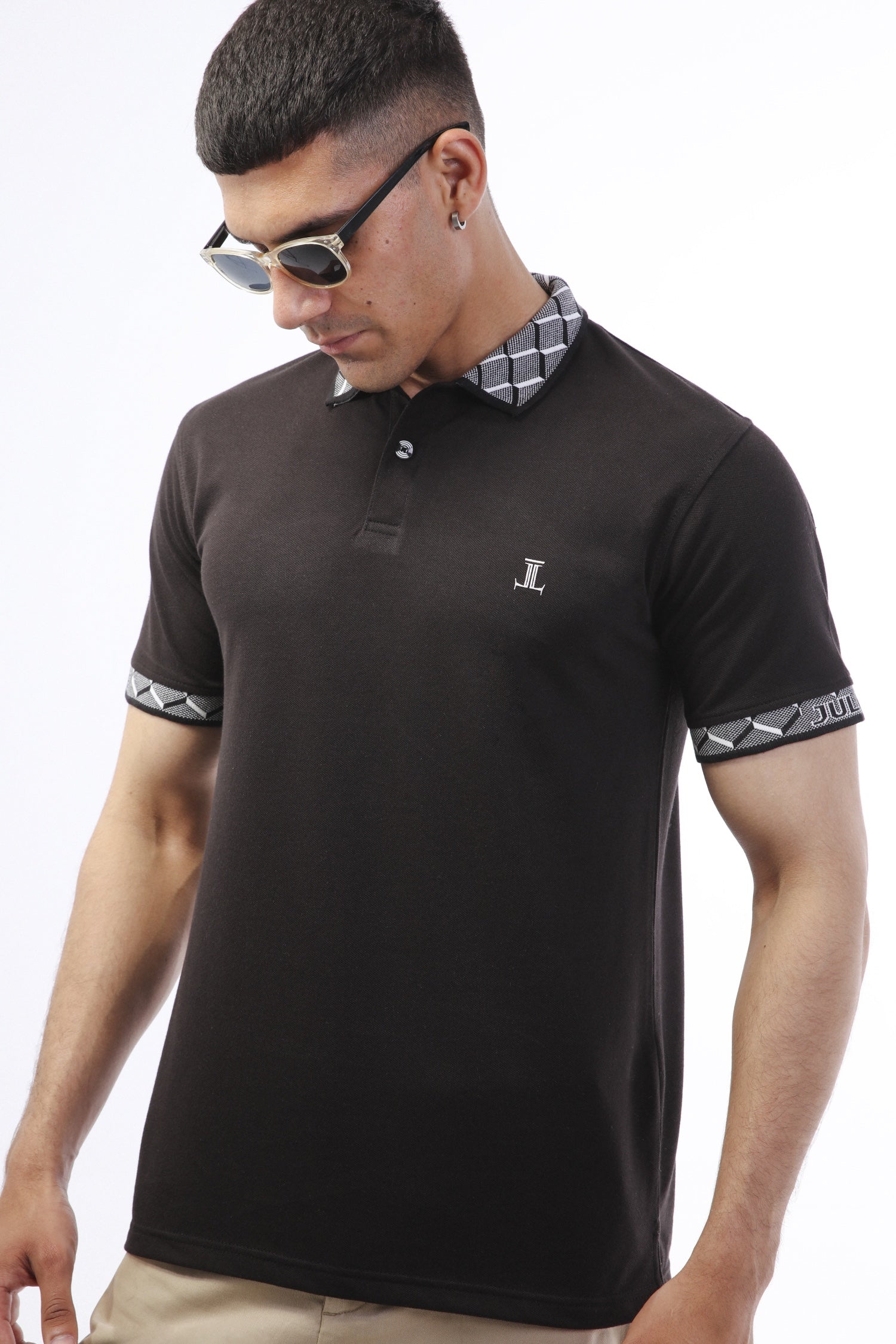 Mens polo shirt in black with collar bone by JULKE