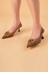 Women heels in brown colour with golden horseshoe buckle by JULKE
