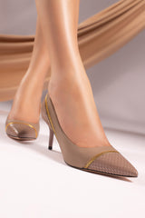 Women heels in beige colour with croc texture with zipper decoraton by JULKE