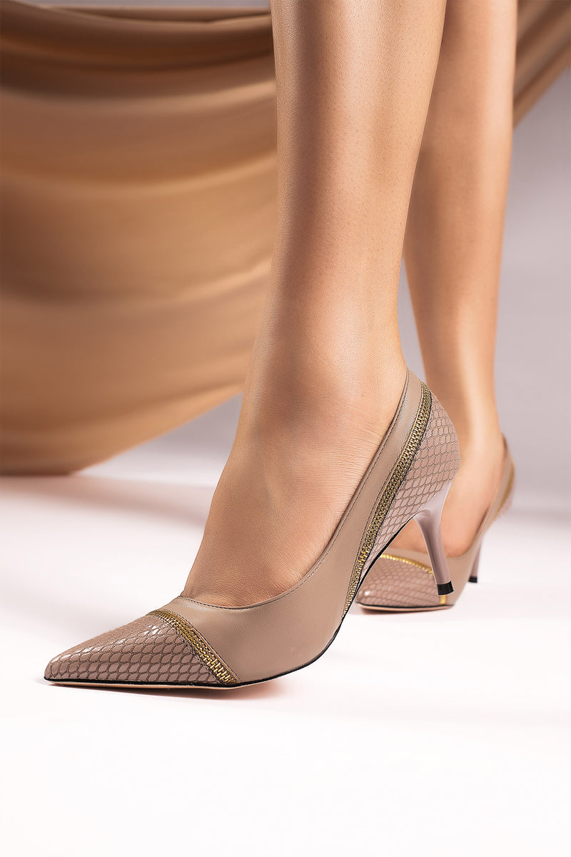 Women heels in beige colour with croc texture with zipper decoraton by JULKE