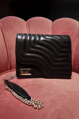 Women leather shoulder bag in black colour with quilting by JULKE