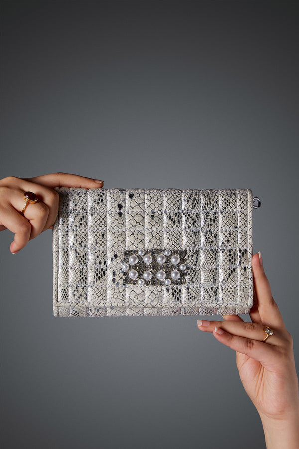 Womens shoulder clutch bag in silver leather with glitter by JULKE