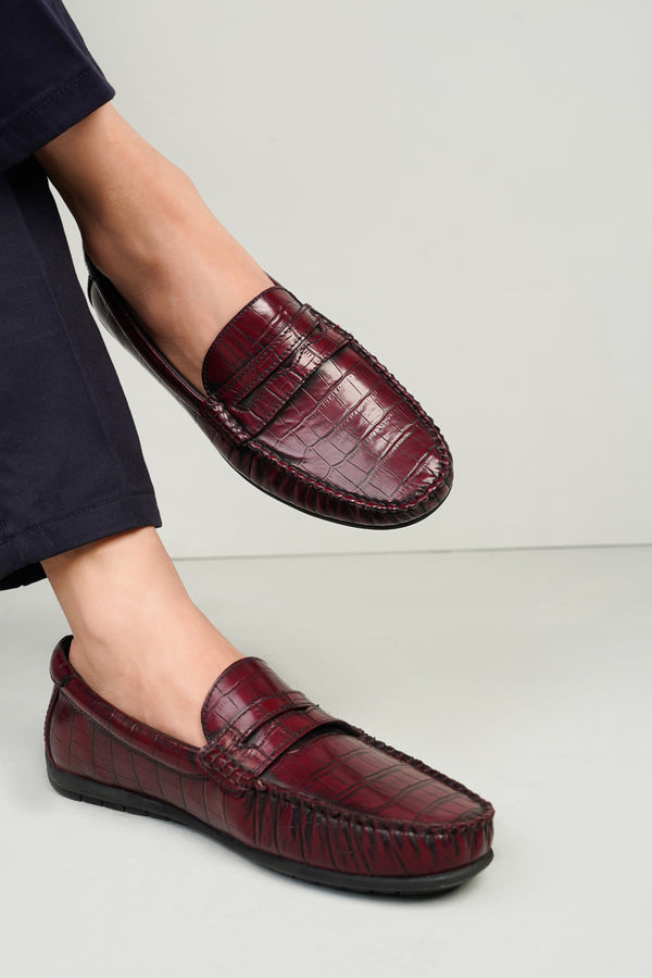 Mens leather moccasins in burgundy with crocodile texture by JULKE
