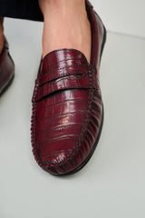 Mens leather moccasins in burgundy with crocodile texture by JULKE