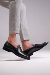 Mens original leather shoes in black colour with two tone by JULKE 