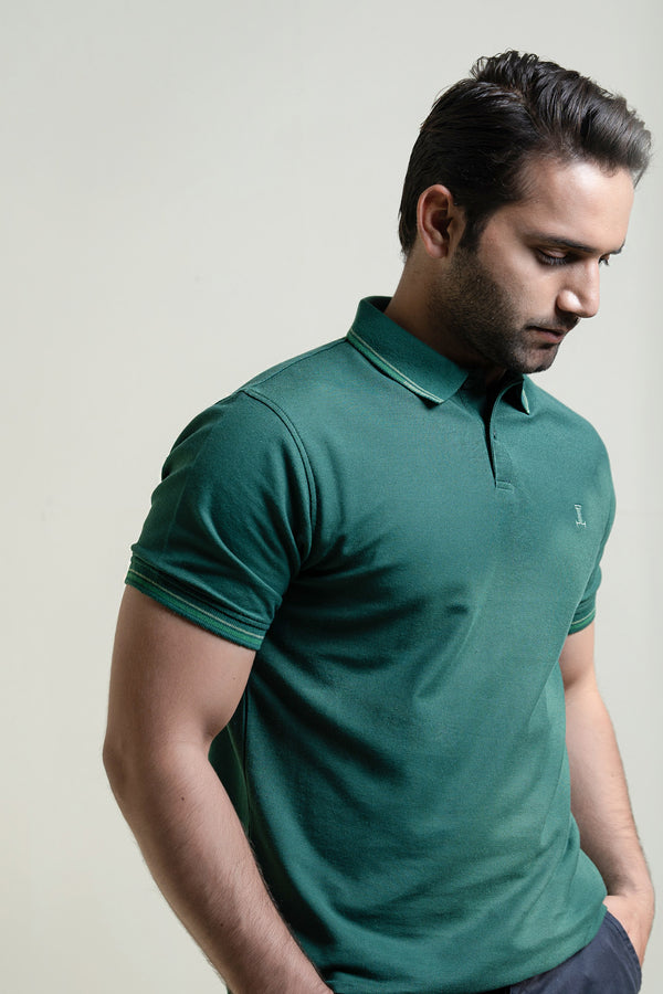 Mens polo shirt in dark green coour with collar & sleeve tipping by JULKE