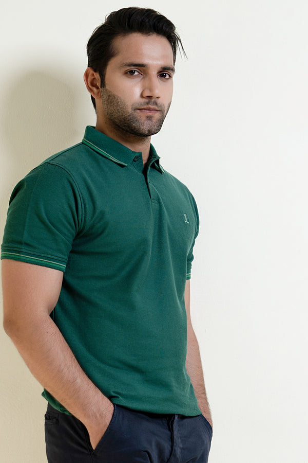Mens polo shirt in dark green coour with collar & sleeve tipping by JULKE